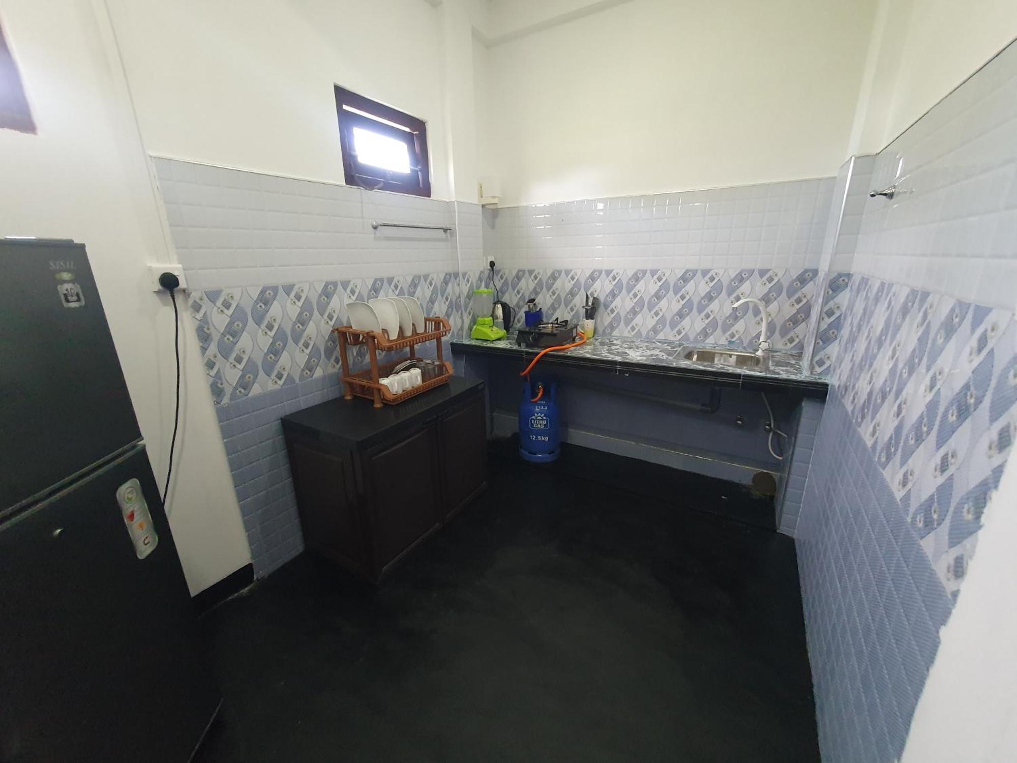 Sayura Beach Hotel Mirissa Bagian luar foto